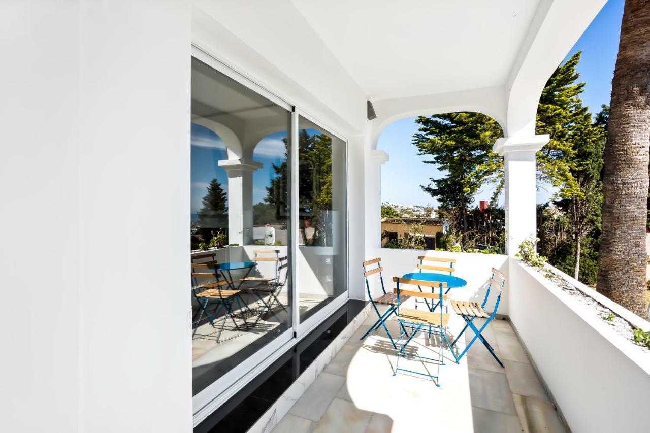 Luxury With Garden, Pool And Jacuzzi By Varenso Holidays *