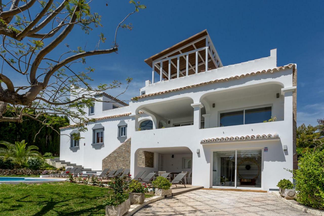 Luxury With Garden, Pool And Jacuzzi By Varenso Holidays Villa Marbella