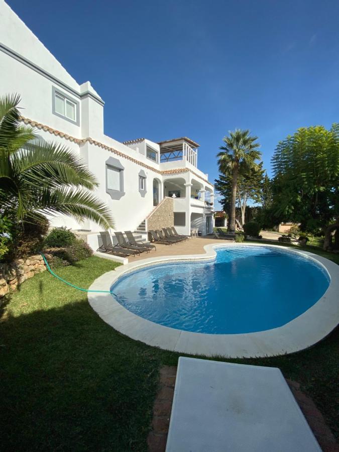 Luxury With Garden, Pool And Jacuzzi By Varenso Holidays Villa *